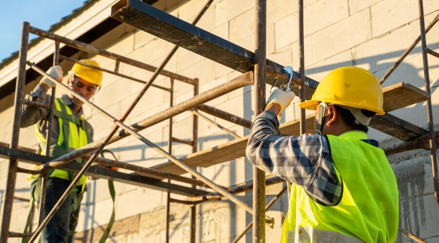 Professional gutter cleaning in Darrow, LA